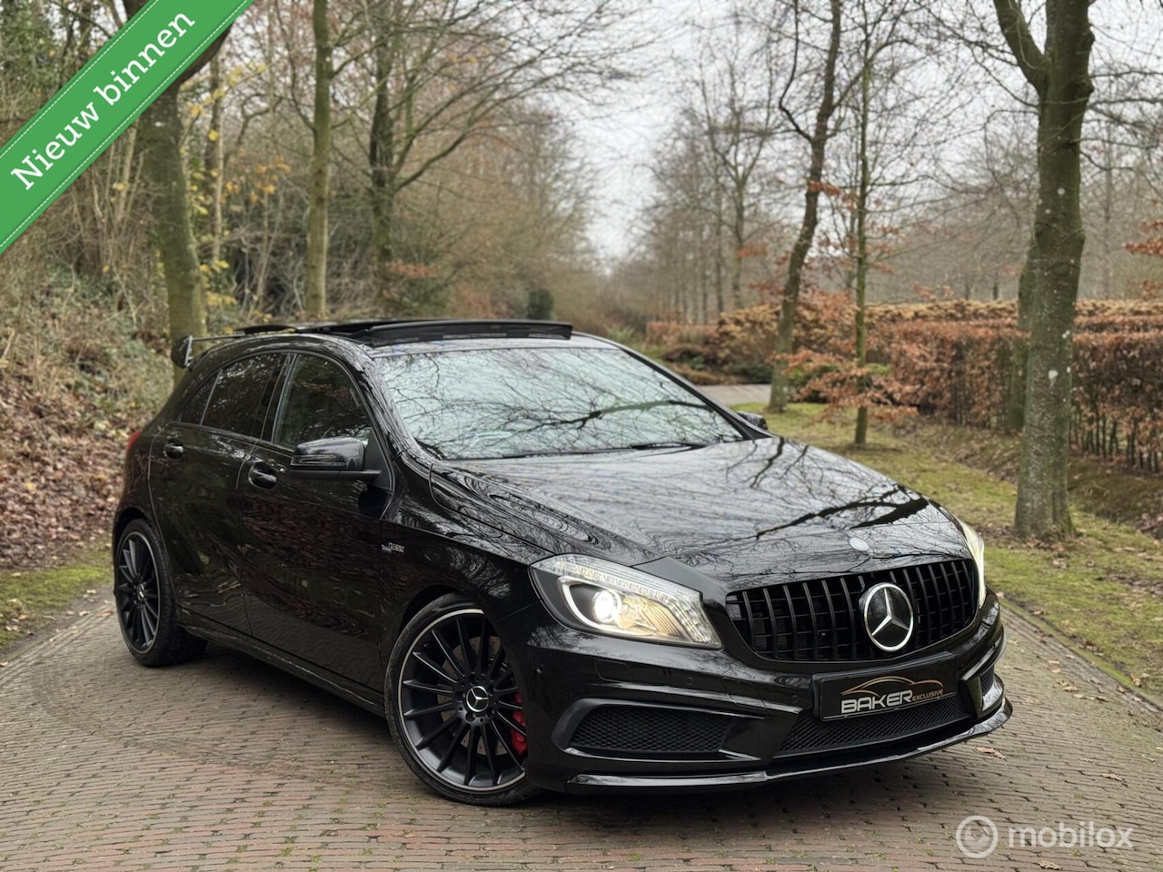 Mercedes-Benz A-klasse - AMG 45 4MATIC Edition 1 ~Pano ~ Kuipstoelen ~ Achteruitrijcamera - AutoWereld.nl