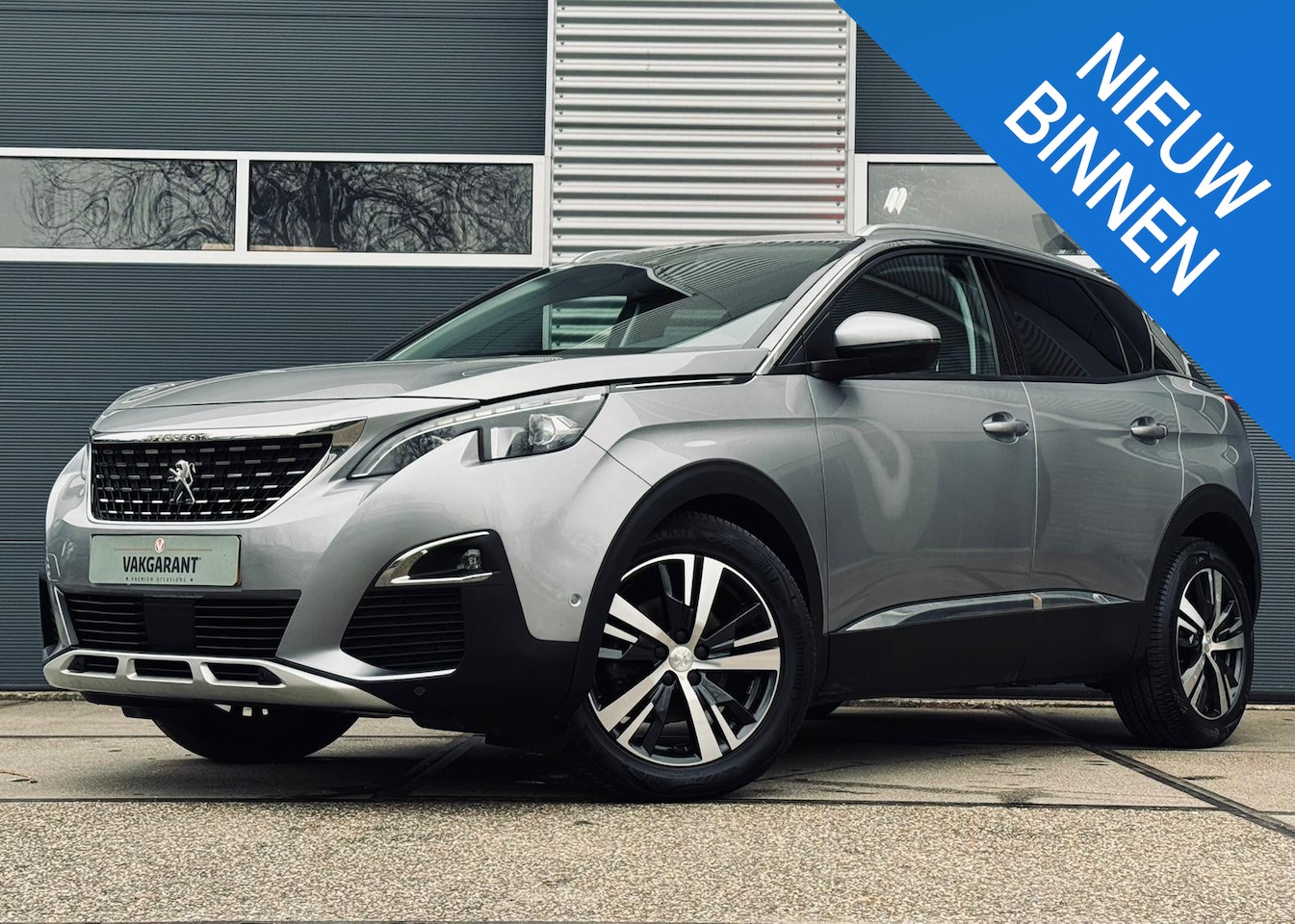 Peugeot 3008 - 1.2 PureTech Première |Camera |Keyless |Navi - AutoWereld.nl