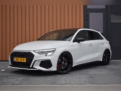 Audi A3 Sportback - 45 TFSI e S-line Competition | RS stoelen | Pano | 19"