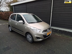 Hyundai i10 - 1.1 i-Drive Cool airco nap km 61564 nl auto. zeer lux, s