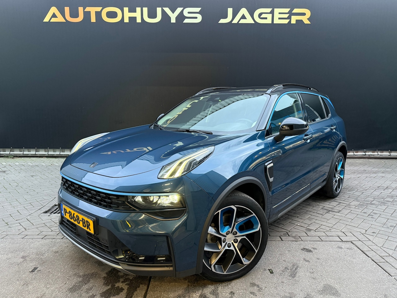 Lynk & Co 01 - 1.5|Pano|Carplay|Stoelverwarming|Memory|Dodehoek| - AutoWereld.nl