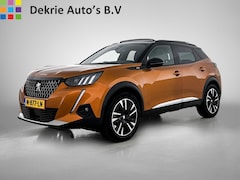 Peugeot 2008 - 1.2 131PK Automaat / GT Pack / Panoramadak / Trekhaak / HiFi-systeem FOCAL /1/2 Leder / Na