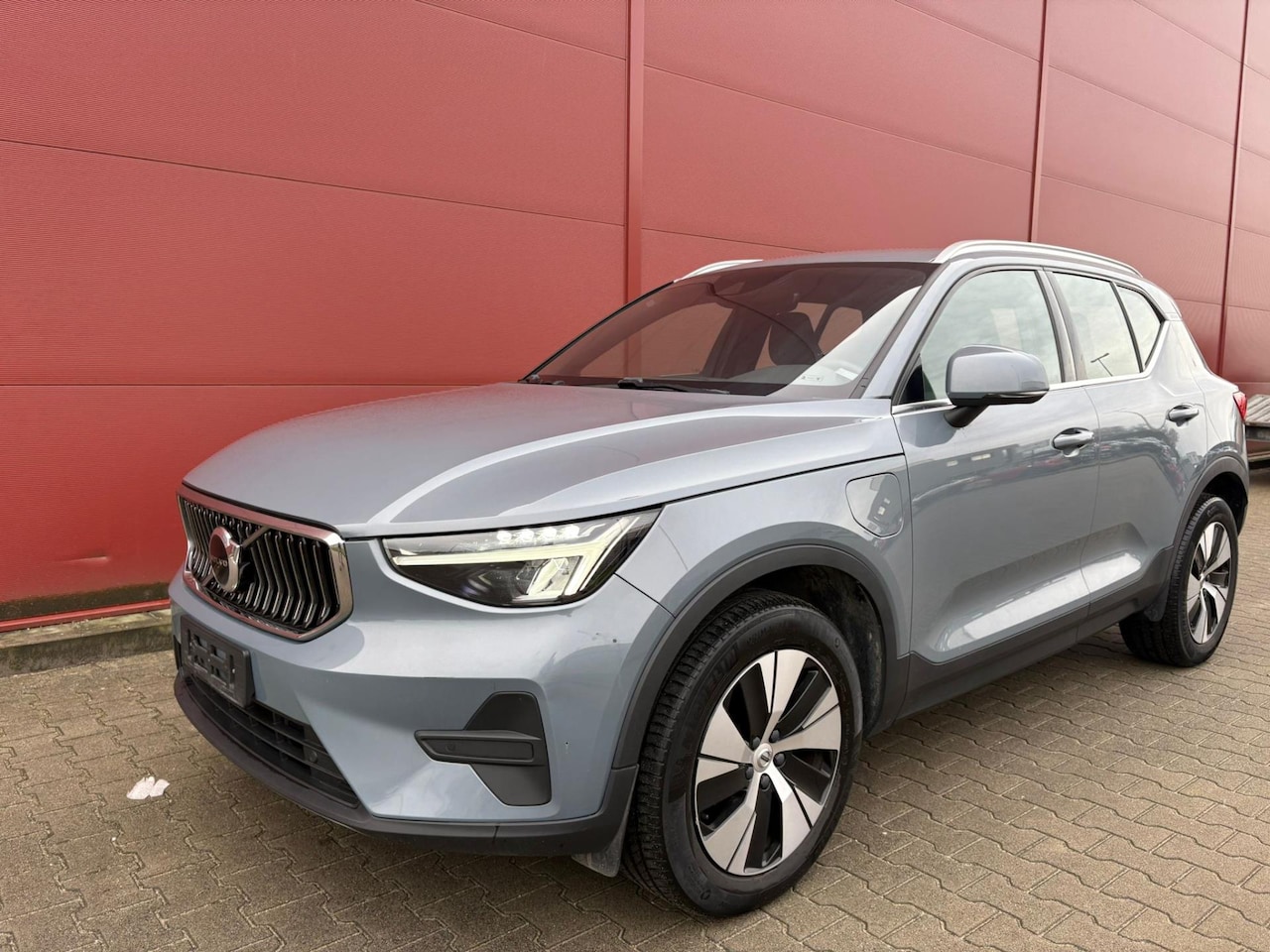 Volvo XC40 - 1.5 T4 Plug-in hybrid Camera I Ele klep I 18" I Facelift - AutoWereld.nl