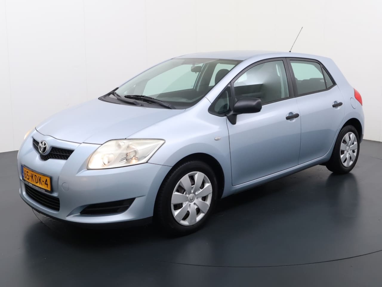 Toyota Auris - 1.3 Comfort | bluetooth | Airco - AutoWereld.nl