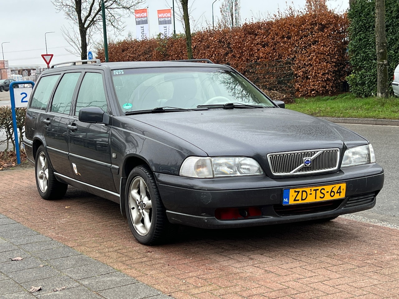 Volvo V70 - 2.5 Sports-Line 2.5 Sports-Line - AutoWereld.nl