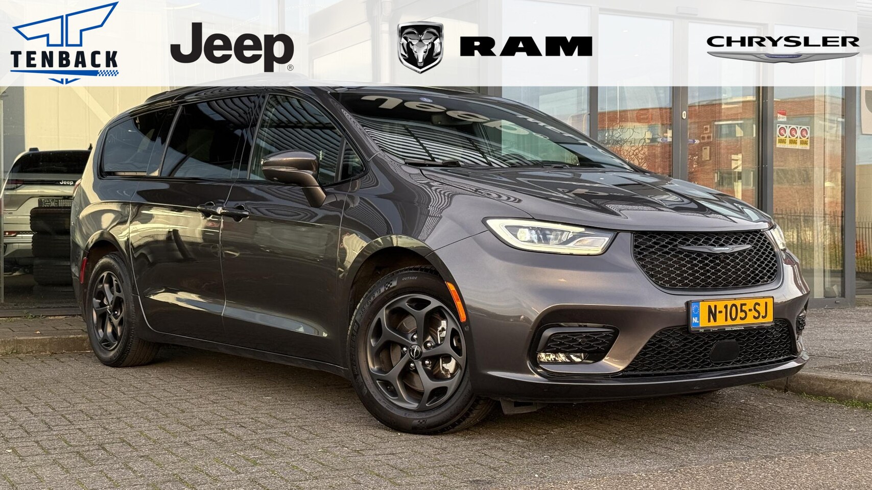 Chrysler Pacifica - 3.6 V6 Hybrid S | Vol optie | NAP | 1e eigenaar - AutoWereld.nl
