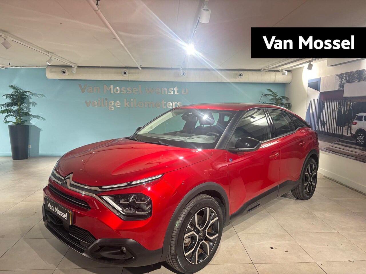 Citroën Ë-C4 - Feel Pack 50 kWh NAVI | CAM | HEAD-UP DISPLAY | Mooie auto - AutoWereld.nl