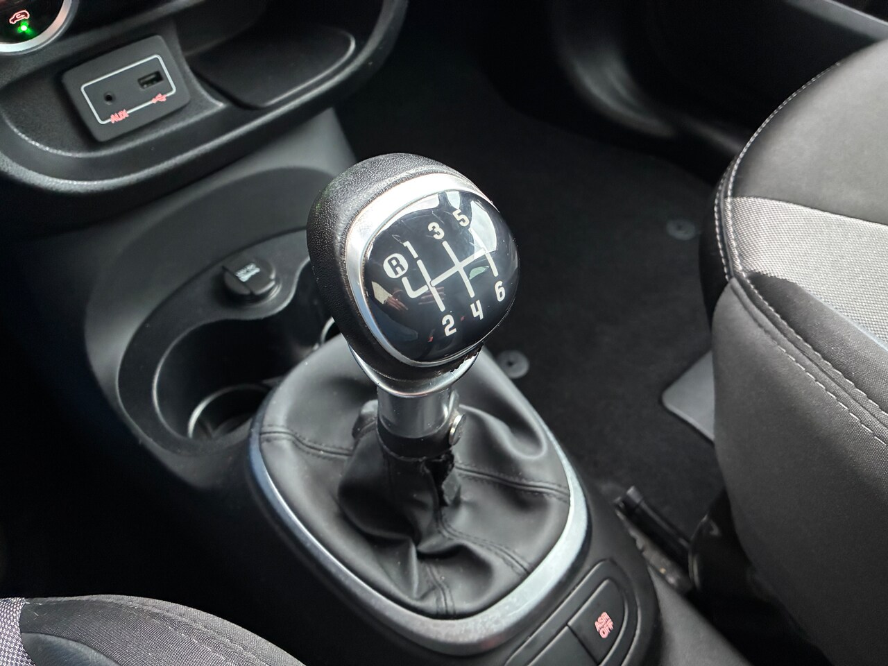 Fiat 500 L Living - 1.4 T-Jet Lounge 120pk Nieuwe Distributie/Banden!