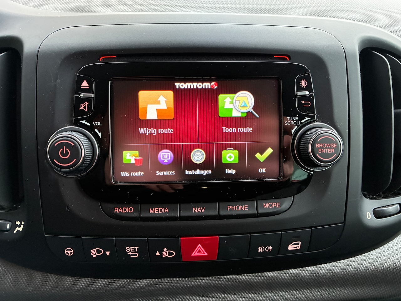 Fiat 500 L Living - 1.4 T-Jet Lounge 120pk Nieuwe Distributie/Banden!