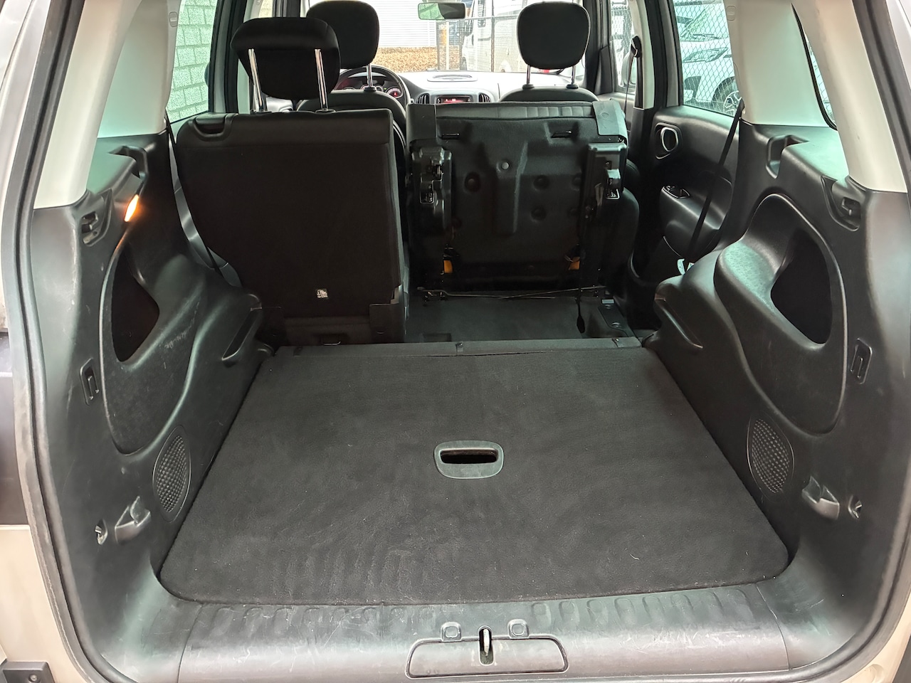 Fiat 500 L Living - 1.4 T-Jet Lounge 120pk Nieuwe Distributie/Banden!