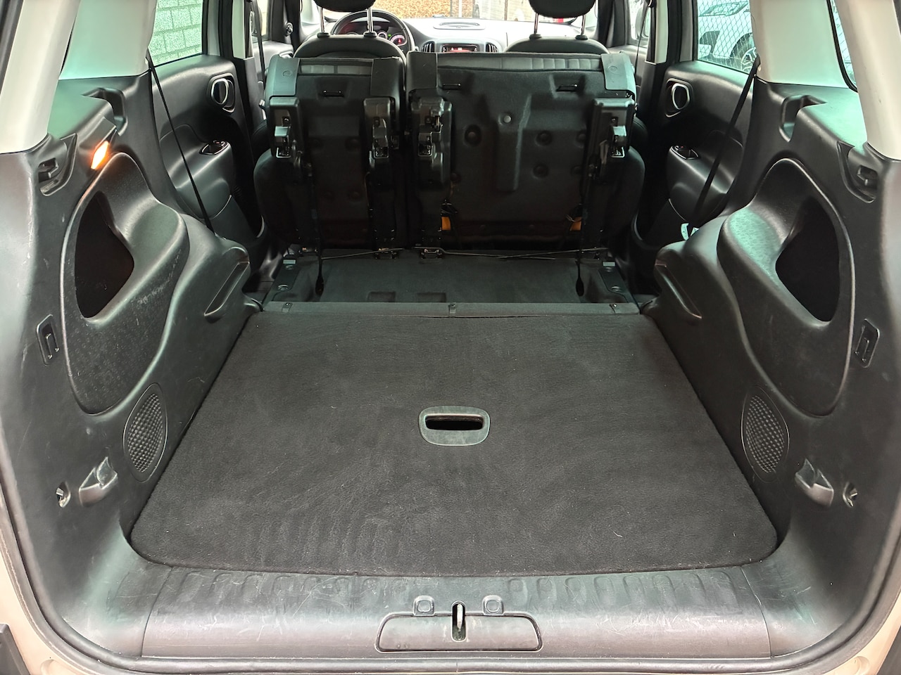Fiat 500 L Living - 1.4 T-Jet Lounge 120pk Nieuwe Distributie/Banden!