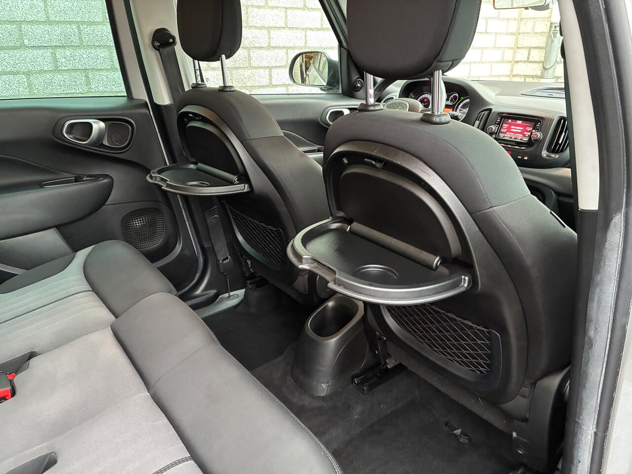 Fiat 500 L Living - 1.4 T-Jet Lounge 120pk Nieuwe Distributie/Banden!