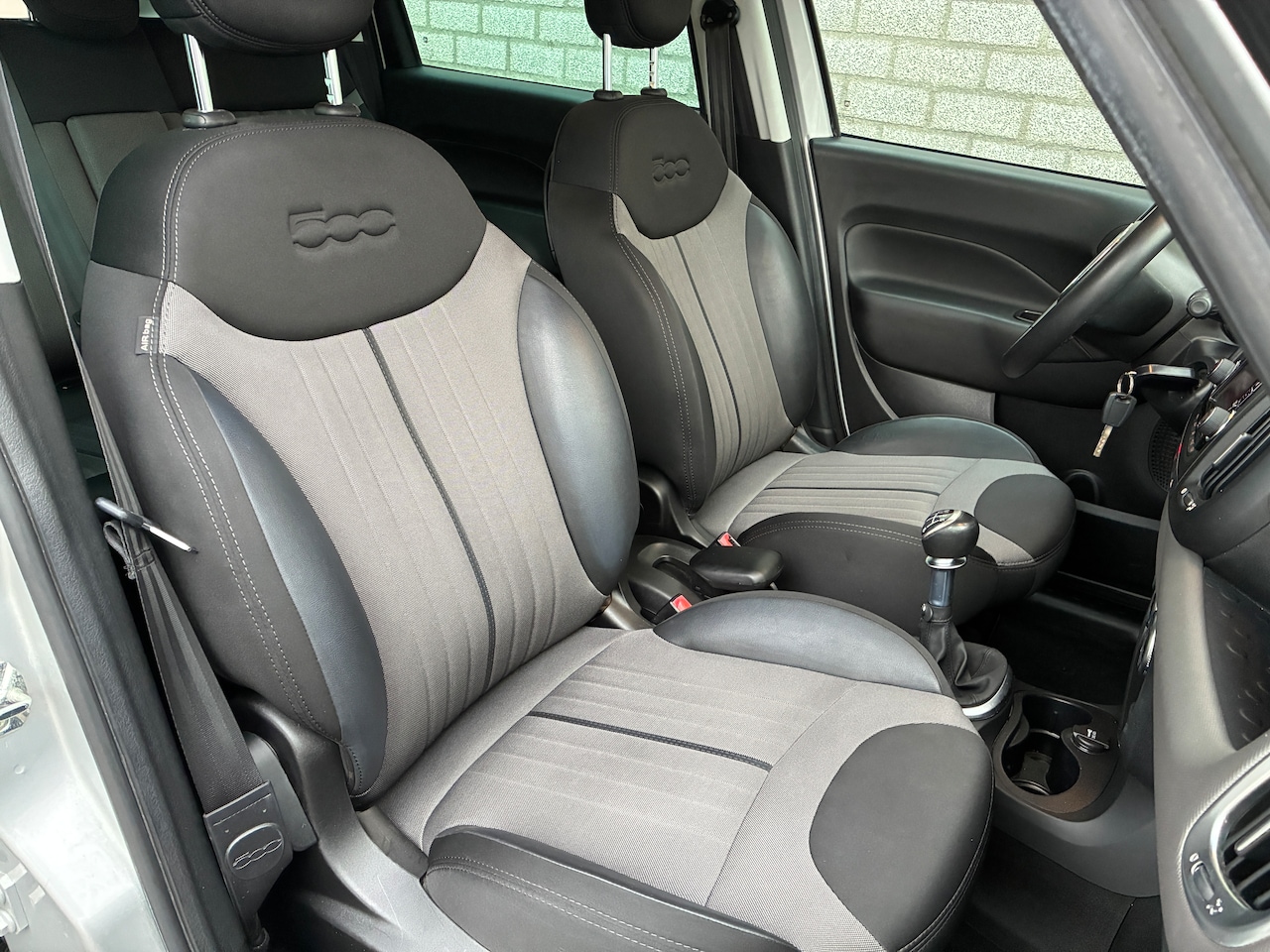 Fiat 500 L Living - 1.4 T-Jet Lounge 120pk Nieuwe Distributie/Banden!