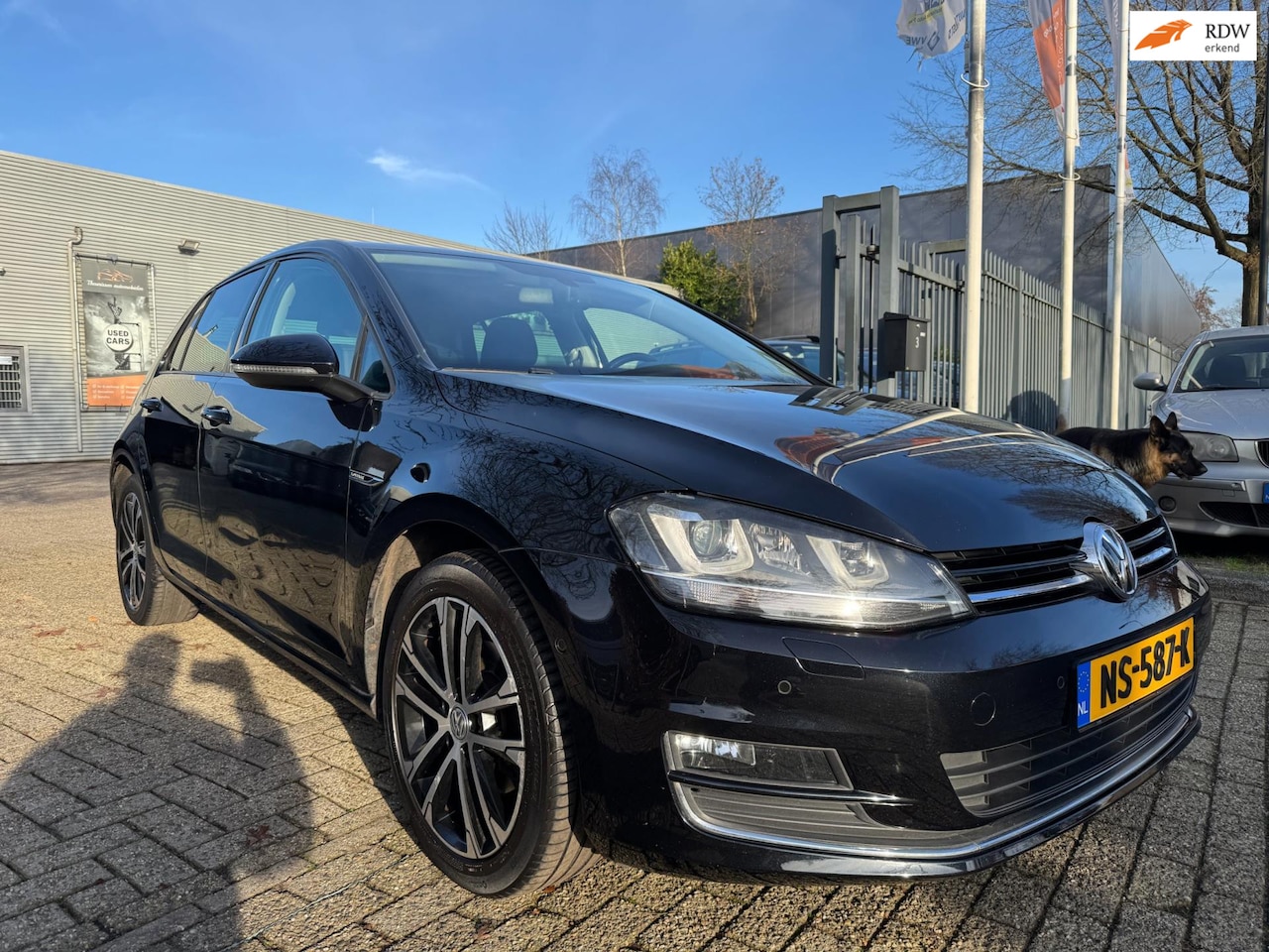 Volkswagen Golf - 1.4 TSI ACT Business Edition R Connected xenon/led, cruise, navi, 5 deurs, 150 pk, multi-s - AutoWereld.nl