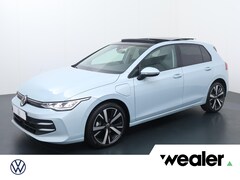 Volkswagen Golf - 1.5 eHybrid Life Edition | 204 PK | Automaat | Panoramadak | Achteruitrij camera | Actieve