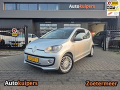 Volkswagen Up! - 1.0 high up BlueMotion | Met airco, navigatie, bluetooth telefoonverbinding en lichtmetale