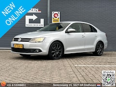 Volkswagen Jetta - 1.2 TSI Comfort Executive Line | Climate | Cruise | Navi | PDC |