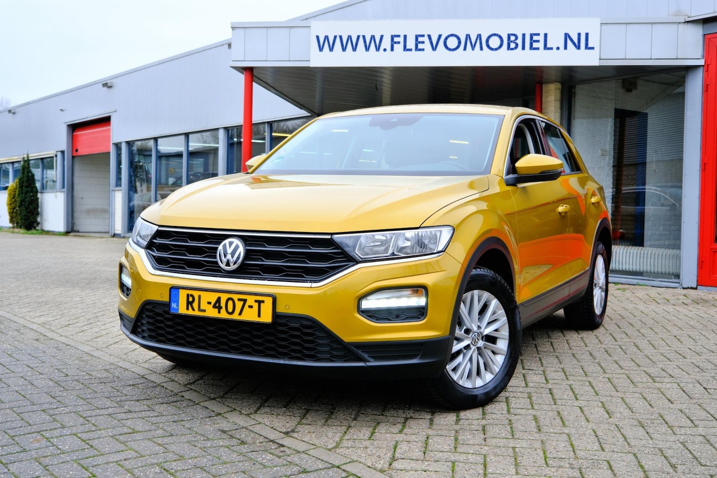 Volkswagen T-Roc - 1.0 TSI Airco|LMV|PDC - AutoWereld.nl