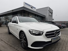 Mercedes-Benz E-klasse Estate - 300 e Avantgarde Pano-Dak | Trekhaak | Night |