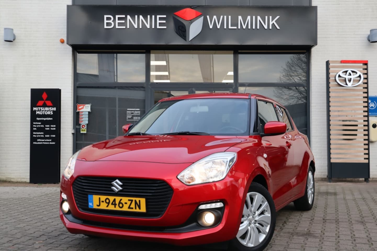 Suzuki Swift - 1.2 Select Smart Hybrid | Trekhaak | All Seasons | Apple | Andro - AutoWereld.nl