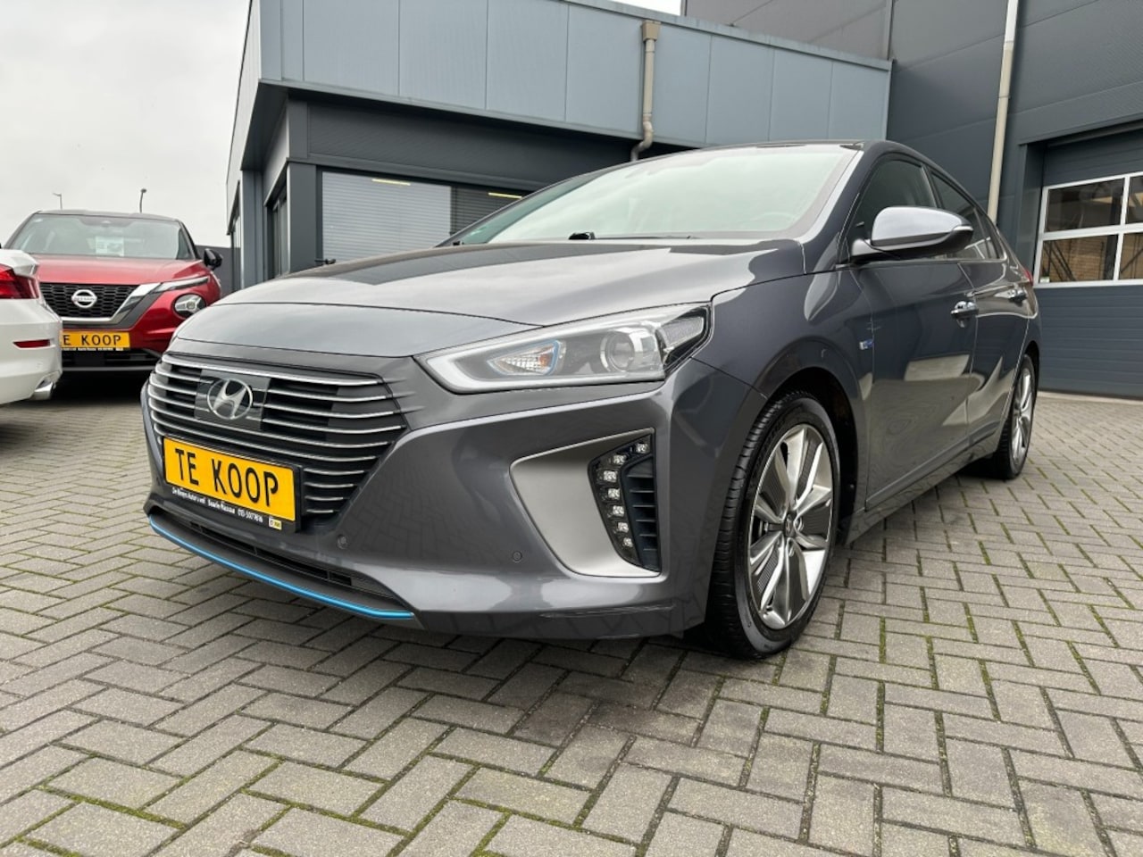 Hyundai IONIQ - 1.6 GDi Hybride Aut. Navi Camera Leder - AutoWereld.nl