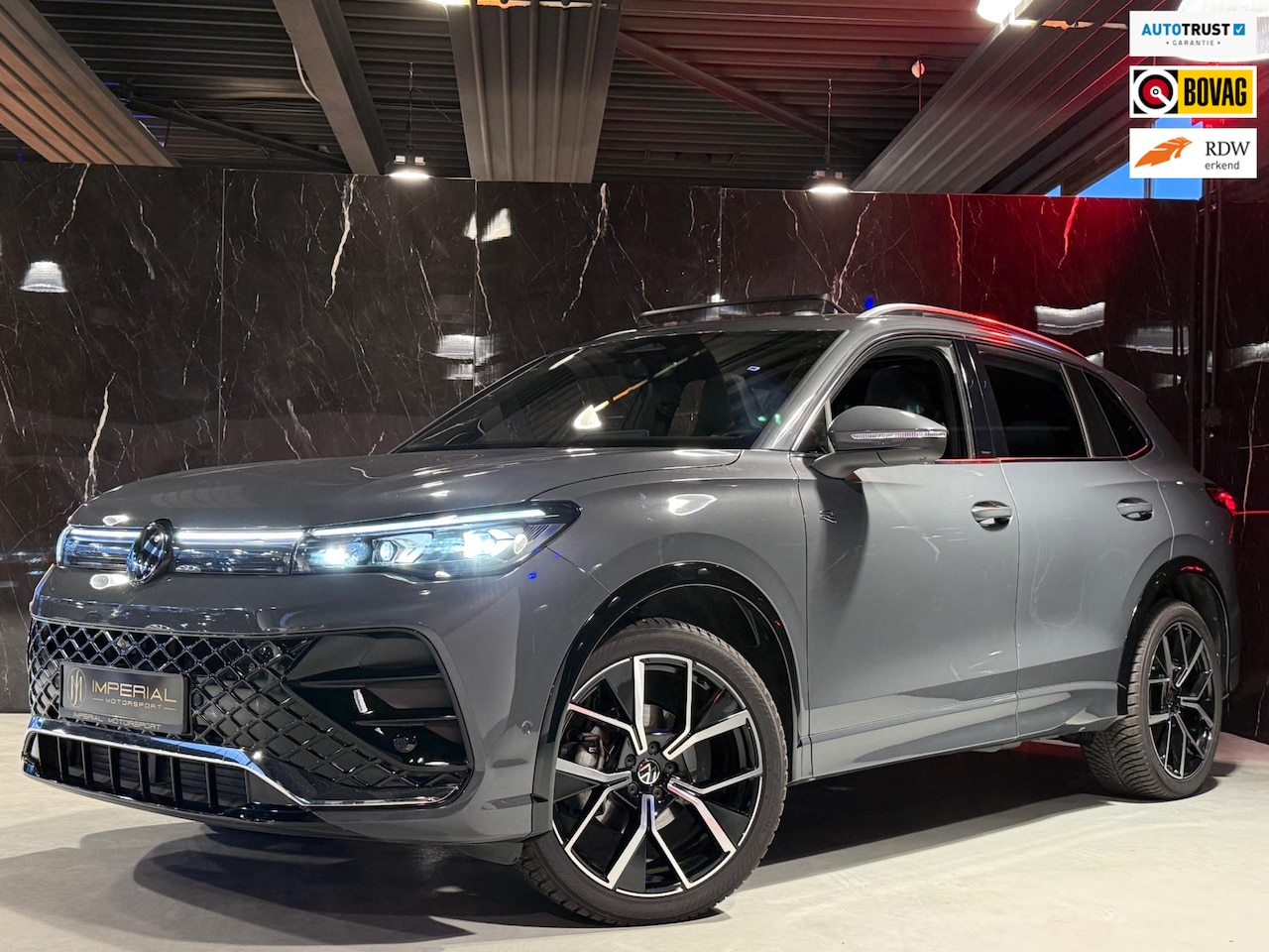 Volkswagen Tiguan - 1.5 eTSI R-Line Pano|HUD|HMK|KEYL|CAM - AutoWereld.nl