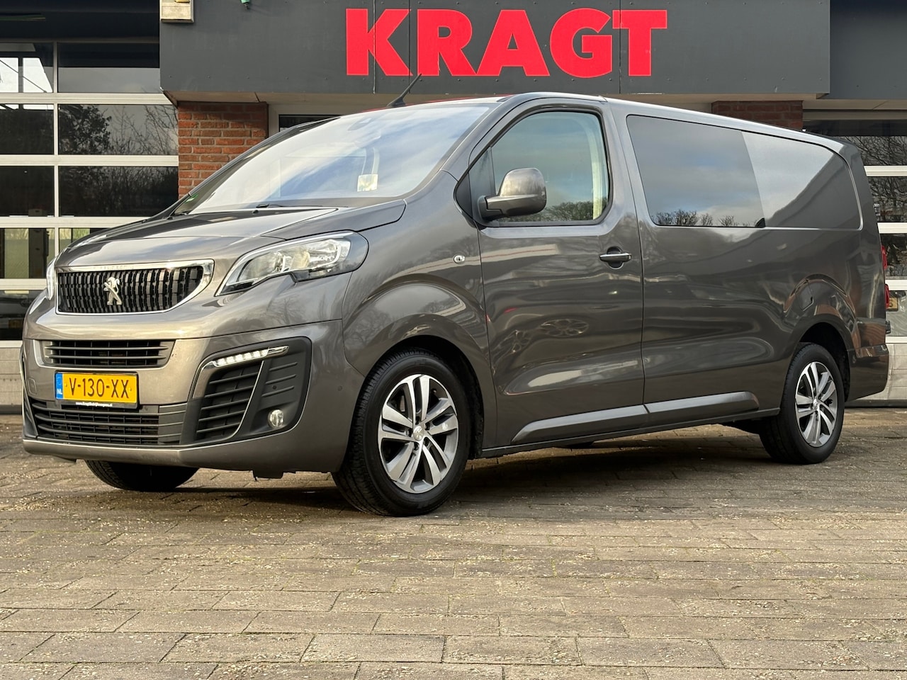 Peugeot Expert - 231S 2.0 BlueHDI 177PK Premium Pack|DUBBELCABINE|AUTOMAAT|clima|adap.cruise|achteruitrijca - AutoWereld.nl
