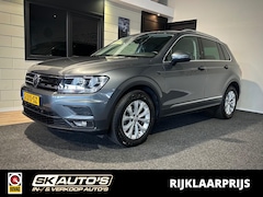Volkswagen Tiguan - 1.5 TSI ACT CL BNS TREKHAAK l NAP l ELEK ACHTERKLEP l CLIMA l ACC l LMV l