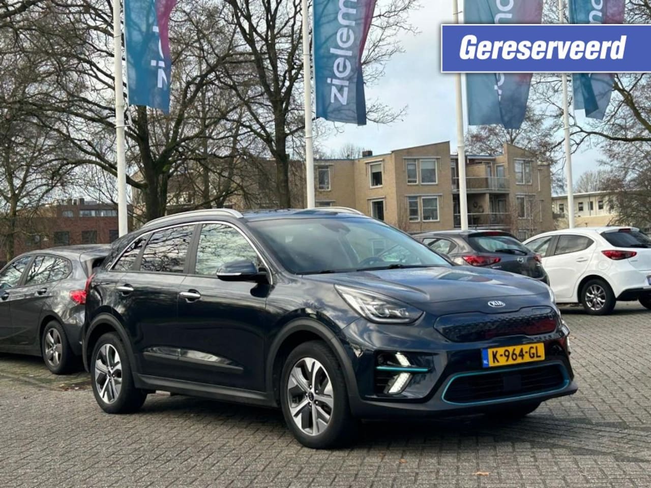 Kia Niro - E-Niro ExecutiveLine 64 kWh - Carplay, Navi, Cruise, Camera, Leer, Stoelverw. GERESERVEERD - AutoWereld.nl