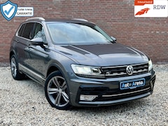 Volkswagen Tiguan - 2.0 TSI 4motion Highline R-Line | DSG | Trekhaak inklapbaar | Stoelverw