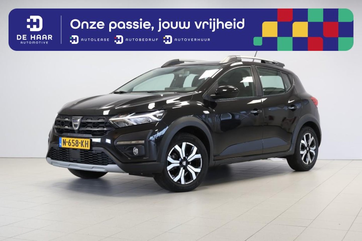 Dacia Sandero Stepway - 1.0 TCE Comfort Automaat - Trekhaak - Allseason banden - Carplay - AutoWereld.nl