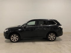 Mitsubishi Outlander - 2.0 PHEV Intense + Navi Camera Trekhaak 4x4