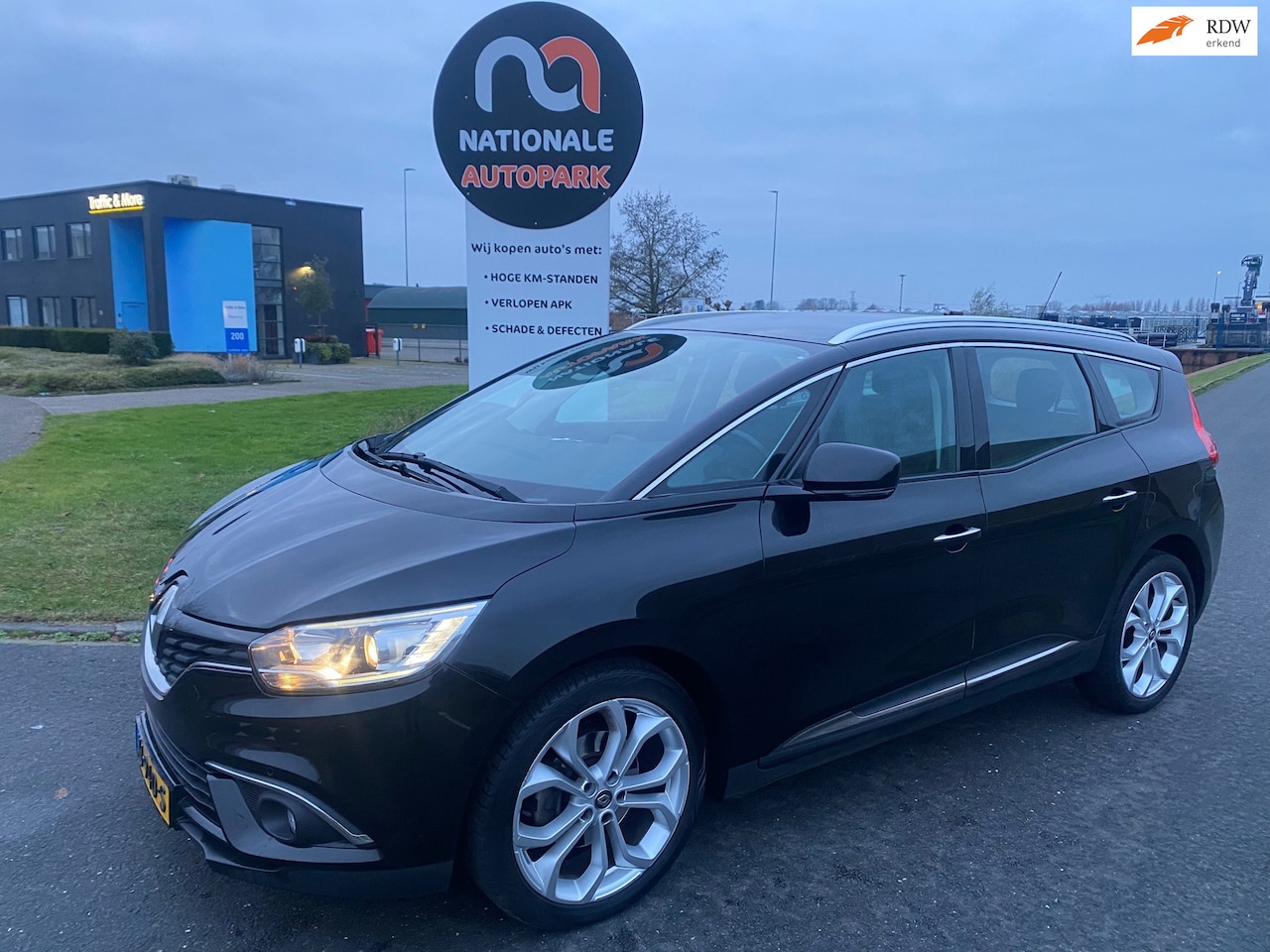 Renault Grand Scénic - 2018 * 1.5 dCi Intens * AUTOMAAT * CLIMA * NAVI * PDC - AutoWereld.nl
