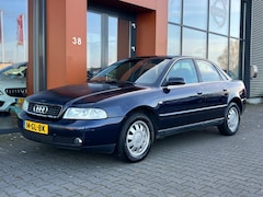 Audi A4 Limousine - 1.6 Advance|Trekhaak|Clima|BT|Elek. ramen