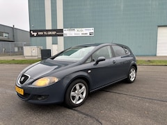 SEAT Leon - 1.6i Active Style 102 PK. Zeer goed rijdende inruilauto met nieuwe APK