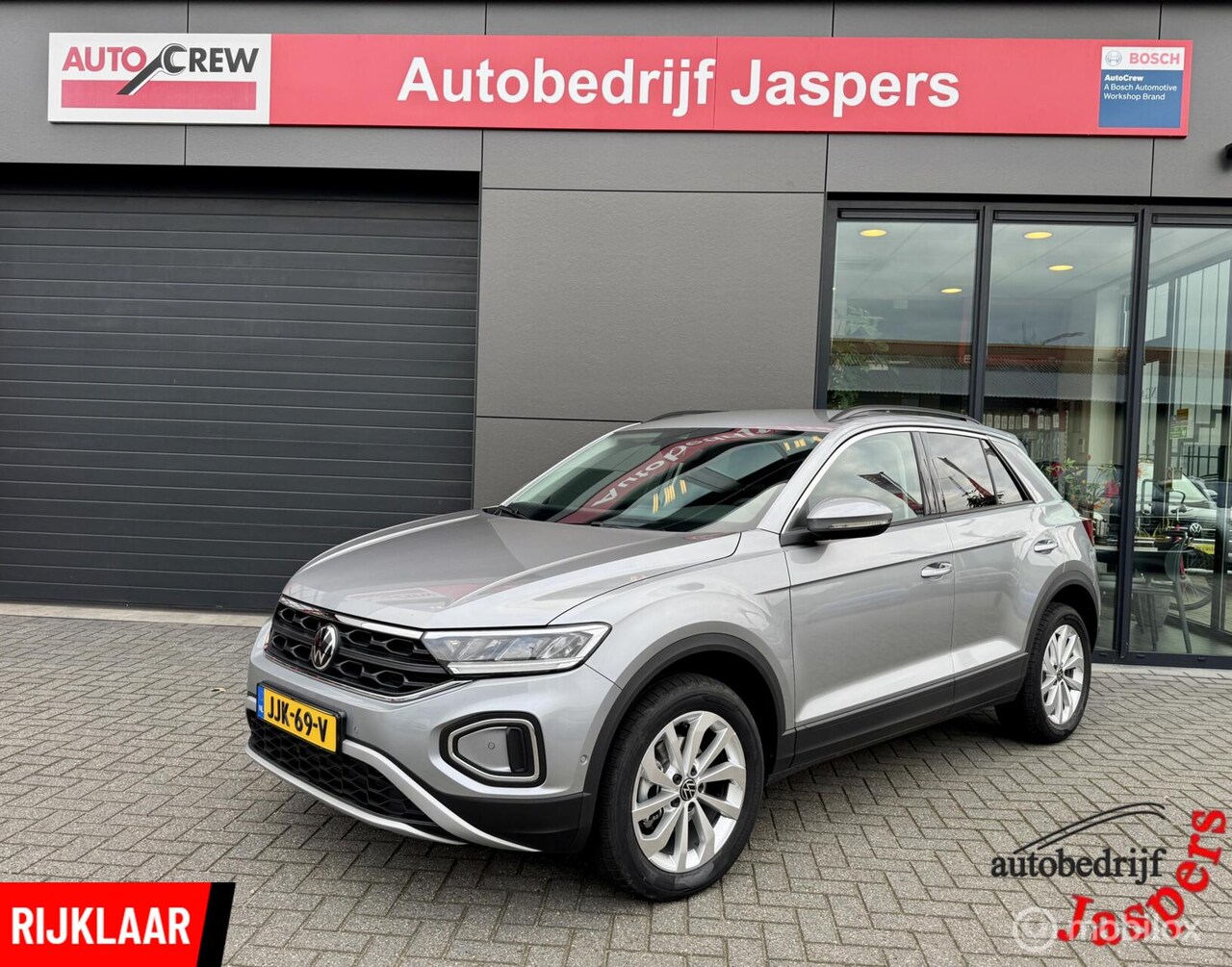 Volkswagen T-Roc - 1.5 TSI Life Edition LED-Stoelverw-Camera-Virtual cockpit - AutoWereld.nl