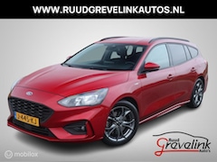 Ford Focus Wagon - EcoBoost Hybrid 125 PK H6 ST-Line Navigatie Parkassist Camera DonkerGlas