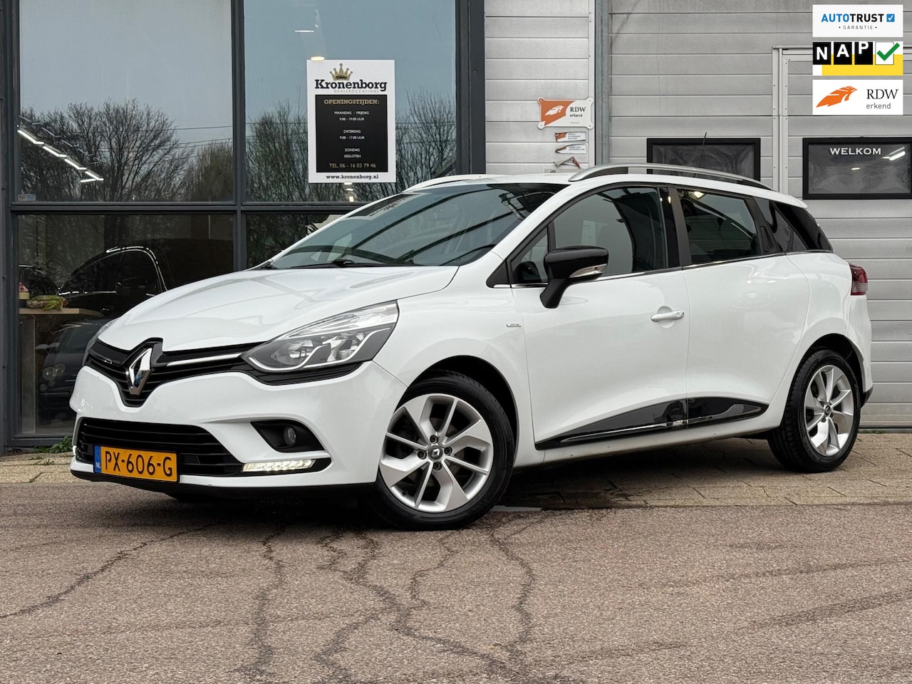 Renault Clio Estate - 0.9 TCe Limited 0.9 TCe Limited, NAVI, NAP, AIRCO - AutoWereld.nl