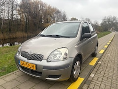 Toyota Yaris - 1.0 VVT-i Idols-5 deurs