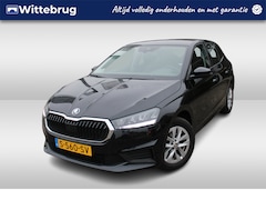 Skoda Fabia - 1.0 TSI 95pk Ambition / Navigatie / LM velgen / Parkeersensoren A / Cruise control