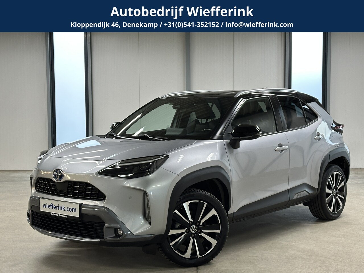 Toyota Yaris Cross - 1.5 Hybrid Launch Edition 116pk | Trekhaak | Leer | HUD | Stoel- & Stuurverwarming | - AutoWereld.nl
