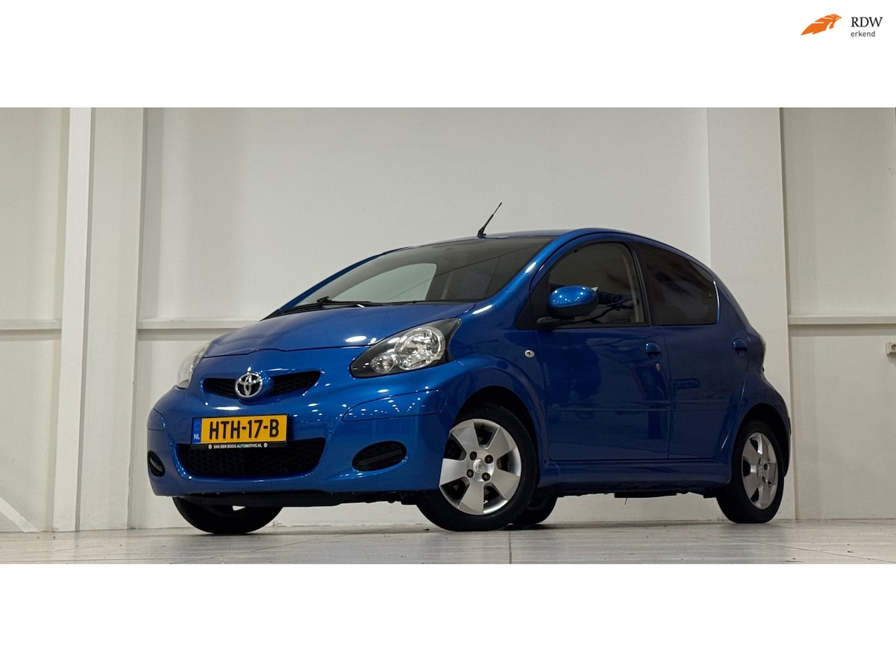 Toyota Aygo - 1.0i 12V Dynamic Blue Automaat Airco Goed onderhouden - AutoWereld.nl