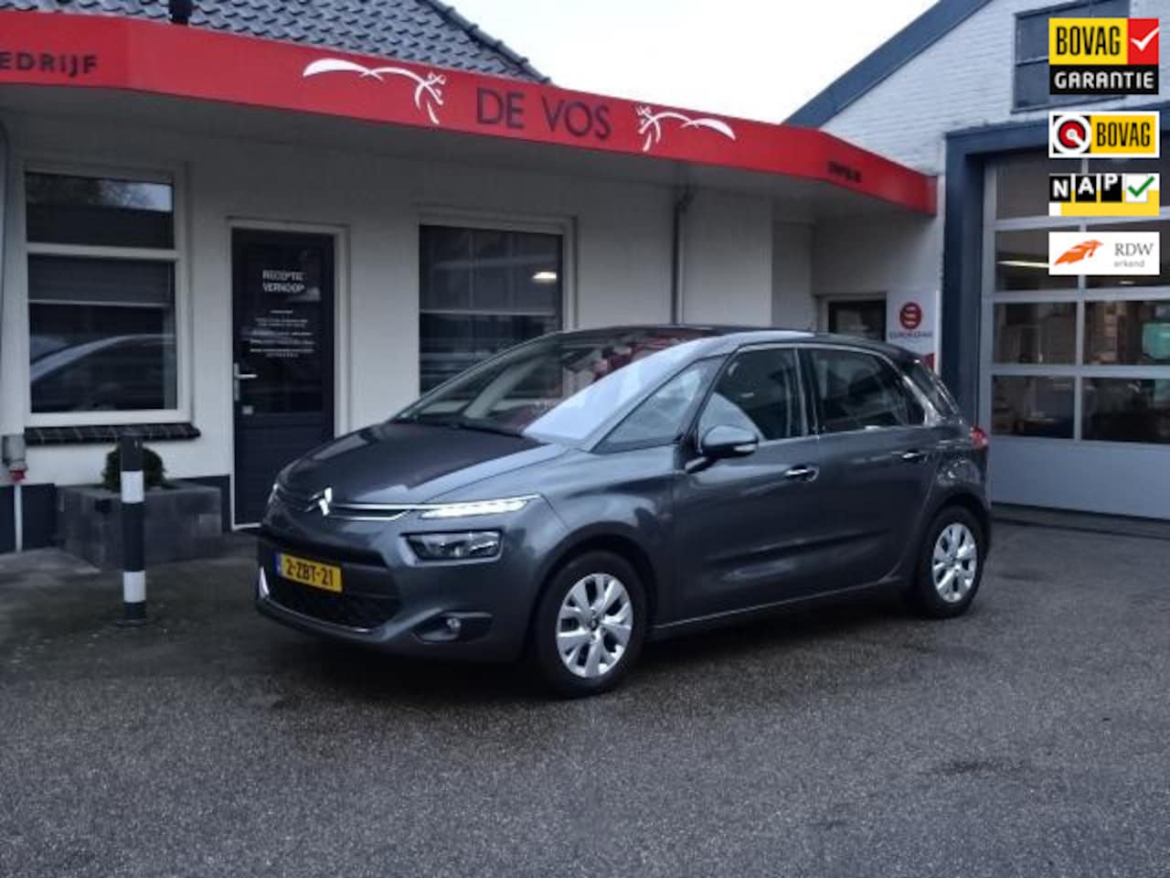 Citroën C4 Picasso - 1.6 e-THP Intensive 1.6 e-THP Intensive - AutoWereld.nl