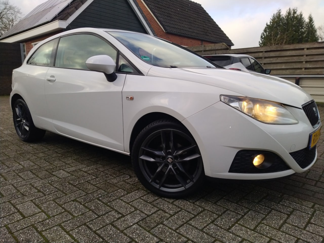 SEAT Ibiza SC - 1.6 Reference 1.6 Reference - AutoWereld.nl