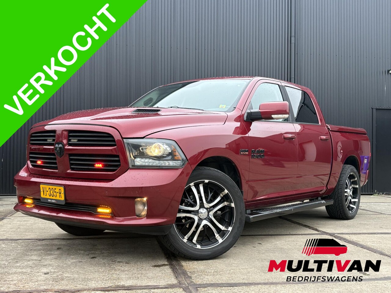 Dodge Ram 1500 - 5.7 V8 Quad Cab 6'4 ** KOMT BINNEN ** | MARGE | KNAPPE UITVOERING | 4x4 | FLITSERS | - AutoWereld.nl