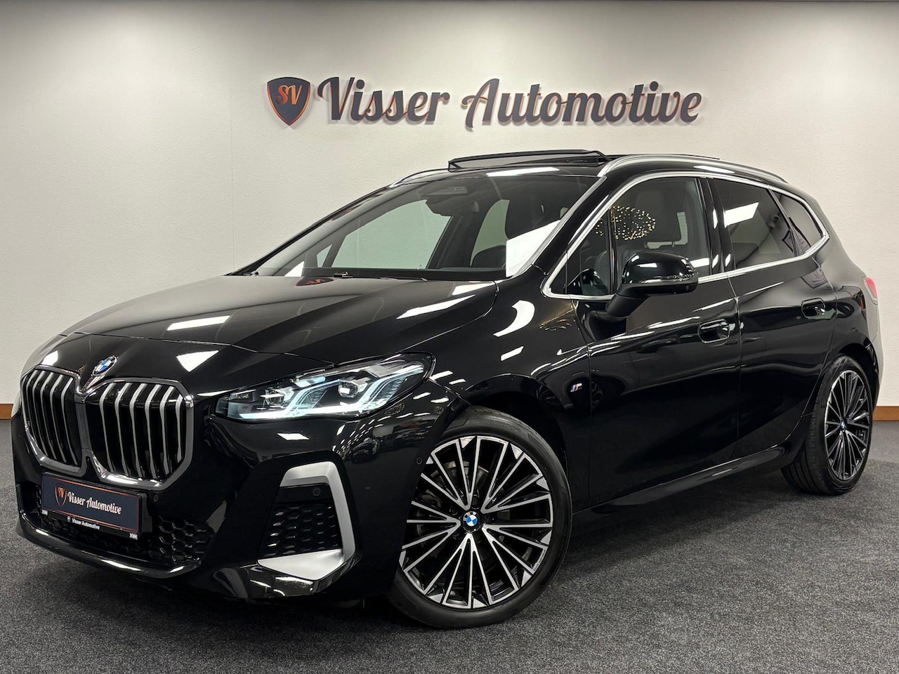 BMW 2-serie Active Tourer - 218i*Pano*M-Pakket*Automaat*Head-Up*Leder*Xenon*Stoelverwarming* - AutoWereld.nl