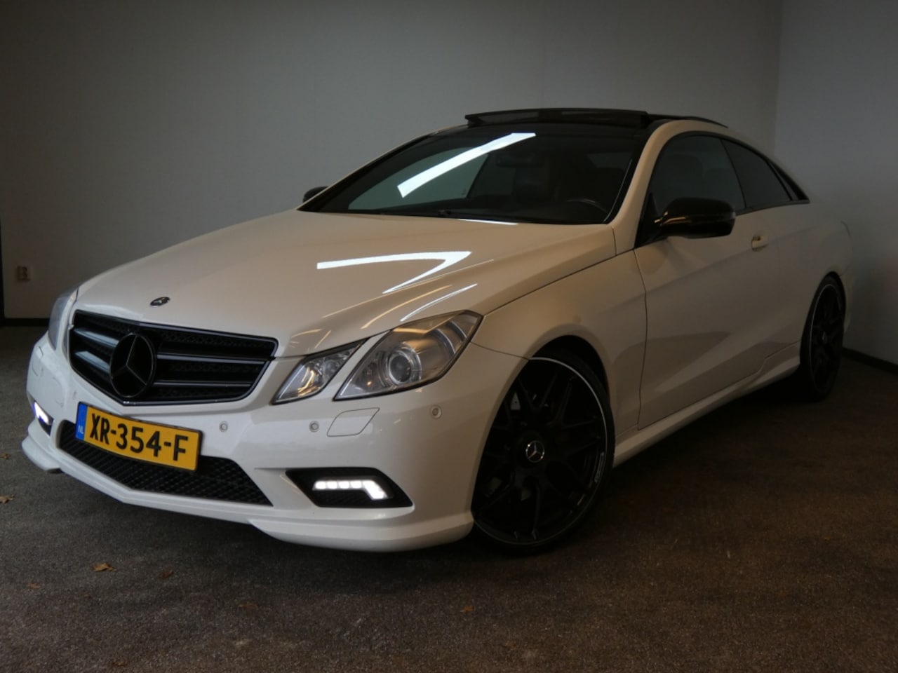 Mercedes-Benz E-klasse Coupé - 500 Elegance Nwe APK airco - AutoWereld.nl