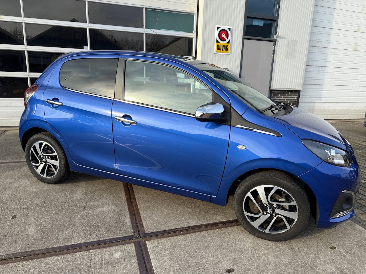 Peugeot 108 - 1.0 e-VTi Allure + achteruitrijcamera - AutoWereld.nl