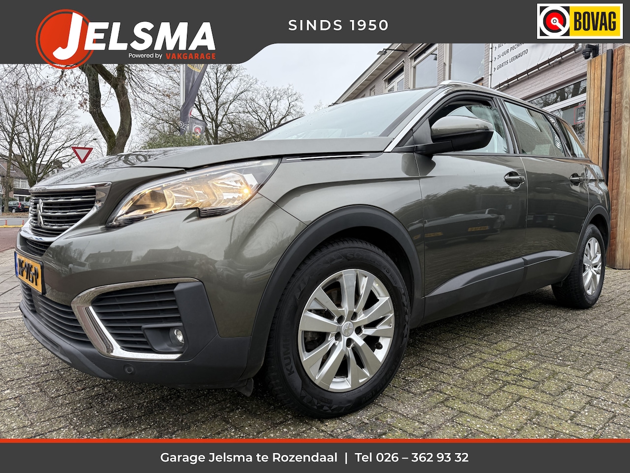 Peugeot 5008 - 130pk PT Executive 7p. Aut., Camera | Navi & CarPlay - AutoWereld.nl