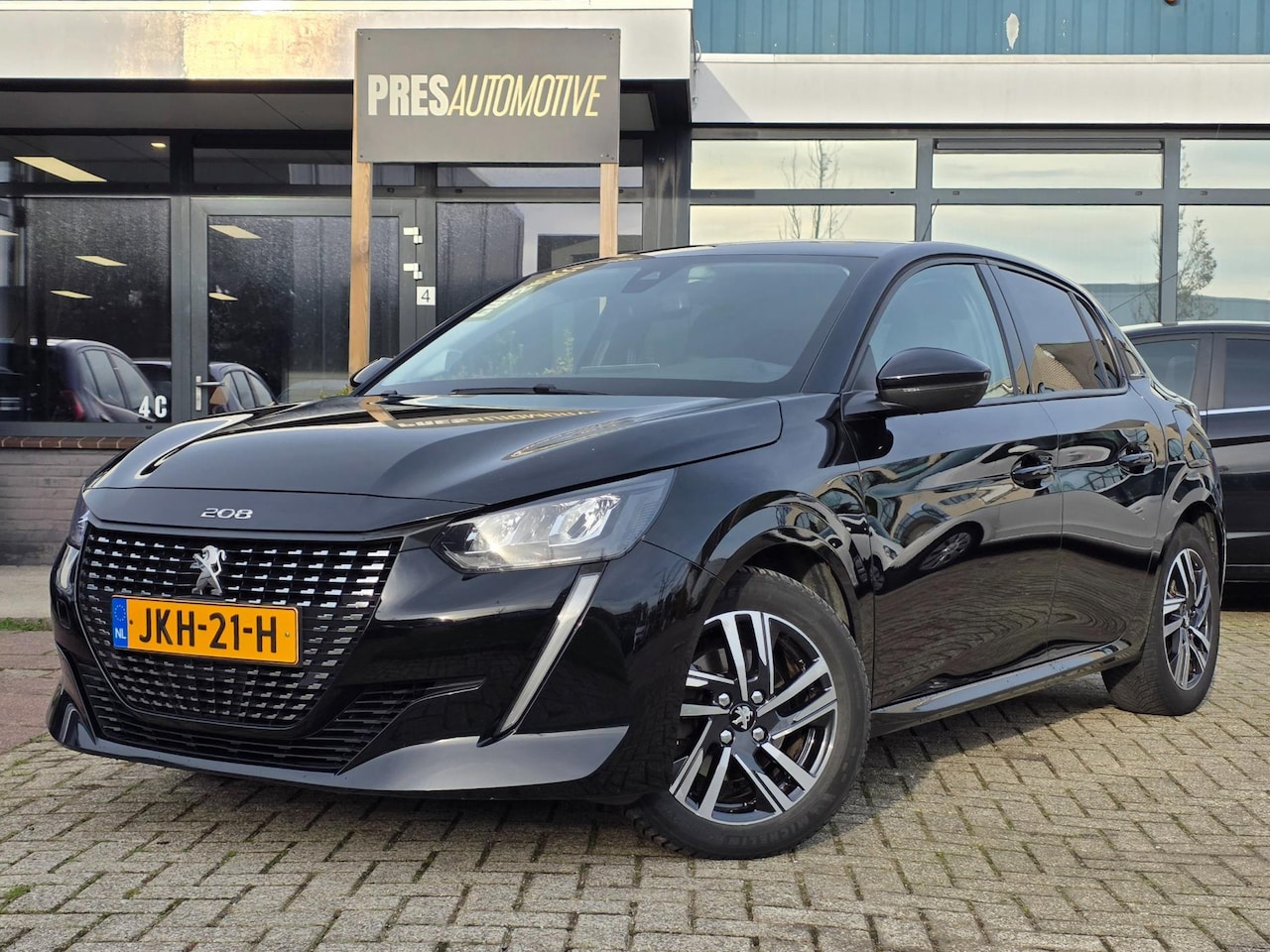 Peugeot 208 - 1.2 PureTech GT-Line |CLIMA|CRUISE|NAVI|KEYLESS - AutoWereld.nl